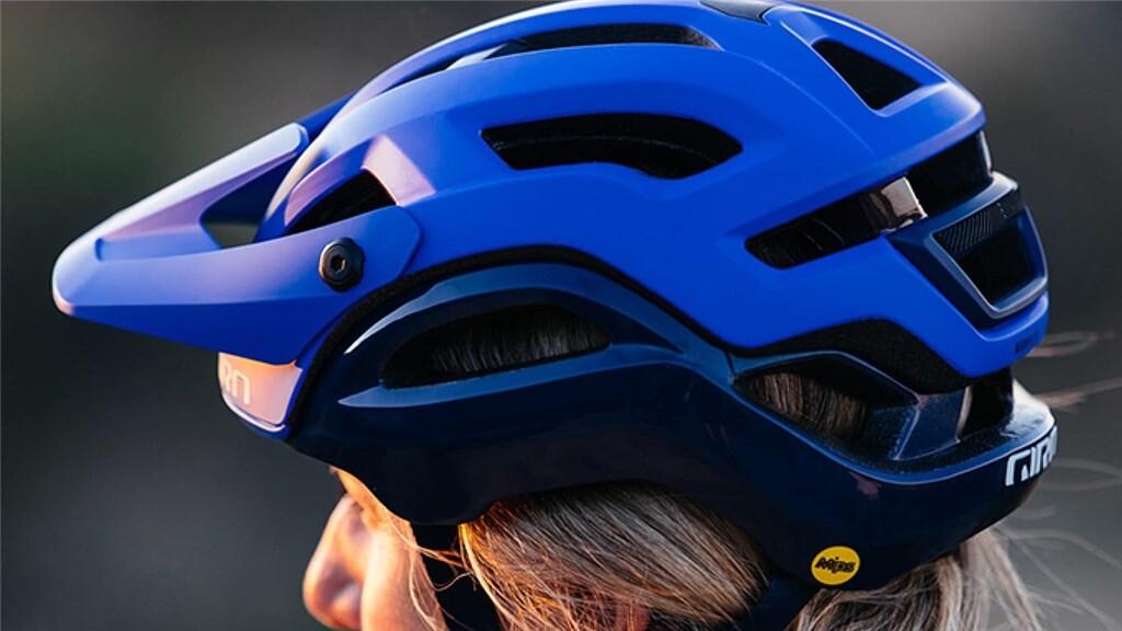 Giro Cycling - Manifest Spherical MIPS Helmet - matte harbor blue
