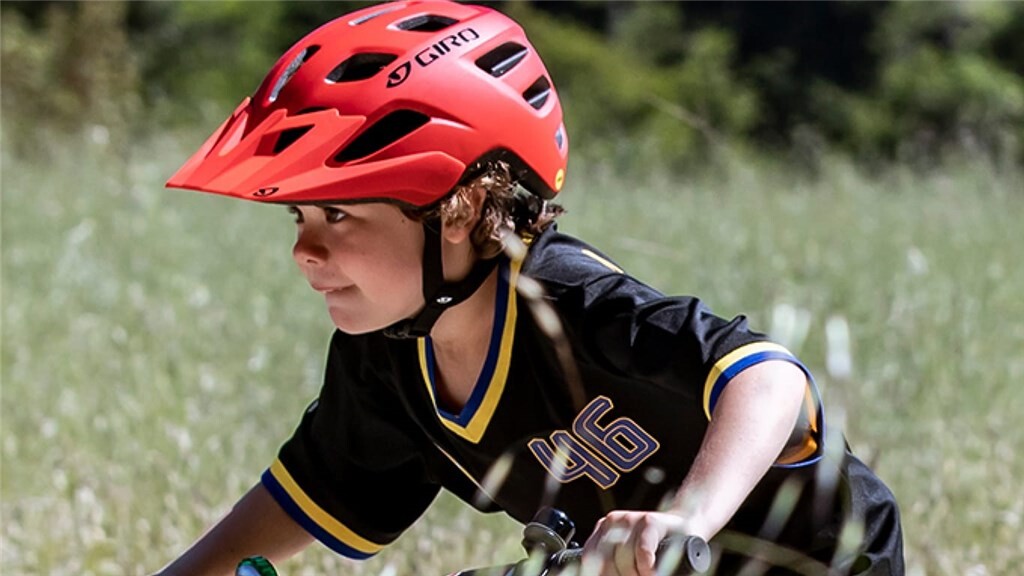 Giro Cycling - Tremor Child MIPS Helmet - matte pink street