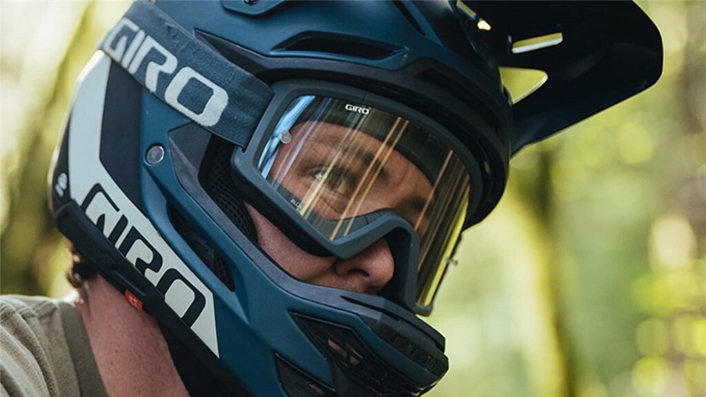 Giro Cycling - Insurgent Spherical MIPS Helmet - matte harbor blue