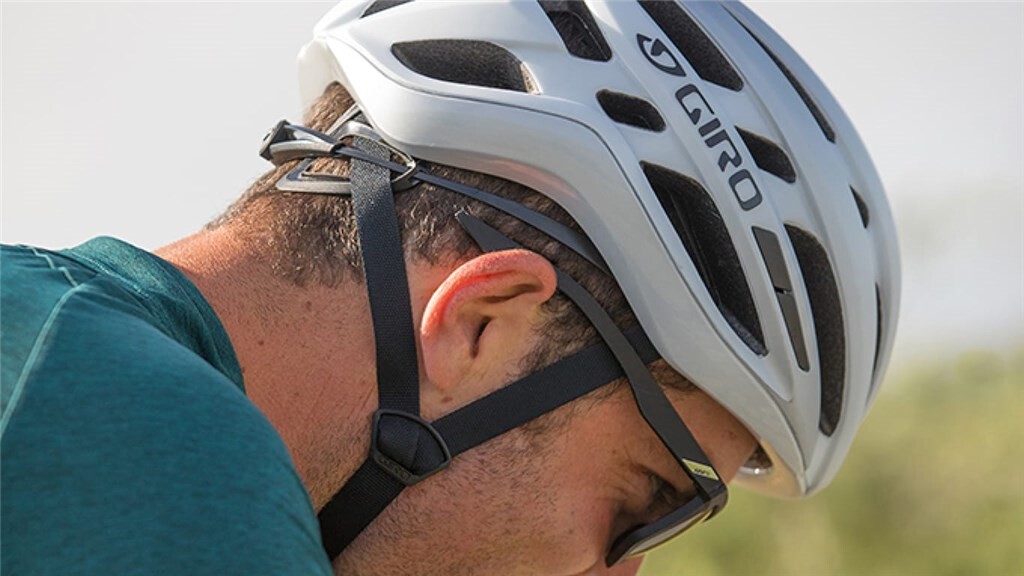 Giro Cycling - Agilis MIPS Helmet - matte black